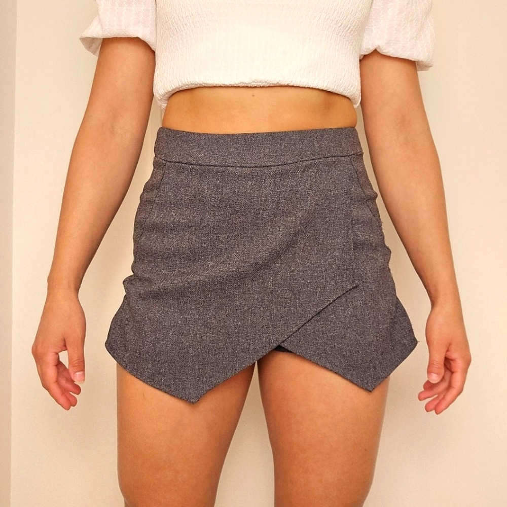 Necessary Clothing Gray Mini Skort - Size S - Tailored Style